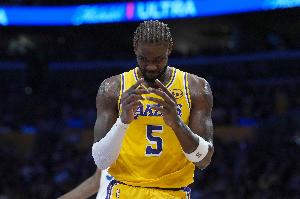 在你是状元之前！艾顿对位文班表现强硬 13中9高效揽下22+10+2帽