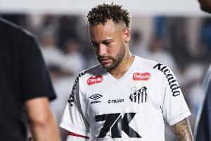 能否踢世界杯？阿斯：内马尔踢世界杯的可能性不高，但他仍在努力